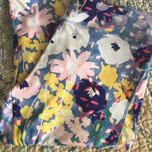 LuLaRoe Jade Capri Work Out Leggings